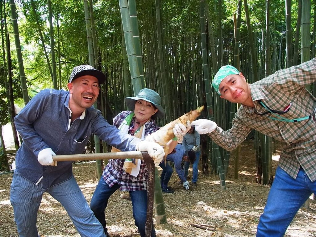 タケノコ掘り、そして食べる！