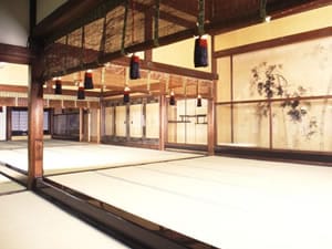 【東本願寺】特別拝観！僧侶といく、御影堂から非公開エリアまで ～白書院、大寝殿、宮御殿…東本願寺めぐり～