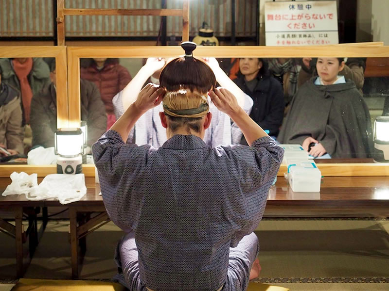 現役役者さんのメイク風景を間近で見学