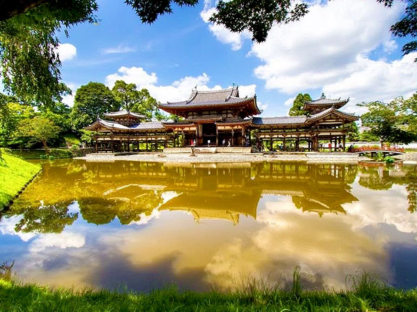 【宇治】庭師とめぐる浄土庭園、平等院のランドスケープ～鎮守社・宇治上神社から浮島十三重石塔、平等院鳳凰堂まで～