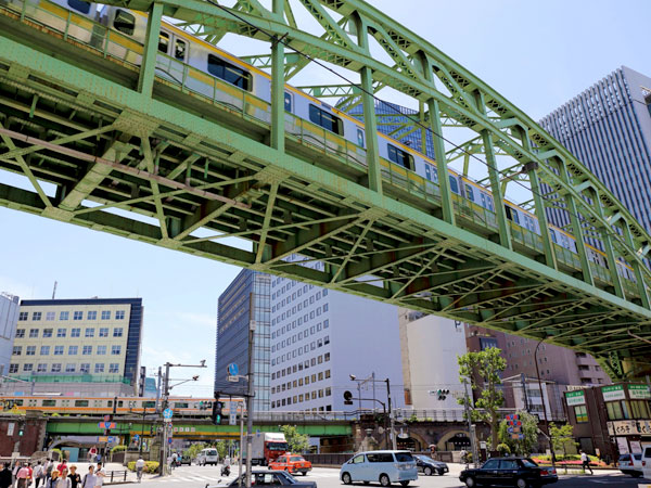 【御茶ノ水】急増する乗客をどう捌く！？大正昭和の大転換、激動の鉄道史を辿る～赤煉瓦の旧万世橋駅から、大東京の最先端・白亜のモダニズム御茶ノ水駅まで～