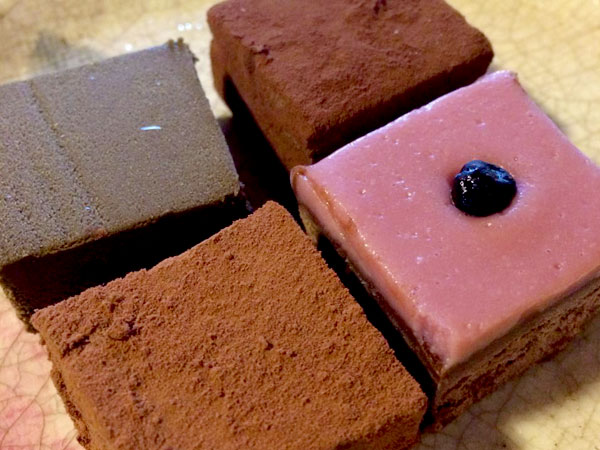 【岡崎】地元ライター＆バリスタが3品厳選☆エスプレッソ体験と絶品スイーツ茶会～京都生ショコラ、搾りたてシュークリーム、しっとりカヌレ…秘密の応接室で～