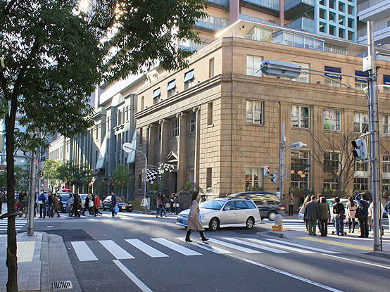 【神戸旧居留地】タモリさんを案内した研究者と、開港場の中枢へ～東洋一と讃えられた外国人居留地、ハイカラ神戸の原点をめぐる～