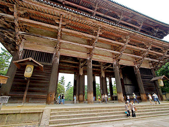 【まいまい大学】一から学ぶ日本建築、1300年のダイナミックな変遷を追う～世界に比類なき構造と意匠、建築史家と極上の名建築を見比べながら～