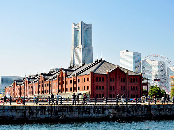 【横浜】幻の近代遺産、明治の巨大プロジェクト！モダン港町を支えた廃線跡を追う～今も残る英国製トラス橋、プラットホームの痕跡、横浜駅三代から赤レンガ倉庫へ～