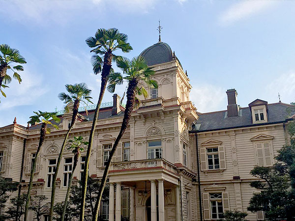 【岩崎邸】三菱財閥ふたつの岩崎邸物語、普段は非公開の撞球室内部も拝見～近代建築の父、J・コンドルの最高傑作！駿河台邸跡から茅町本邸まで～