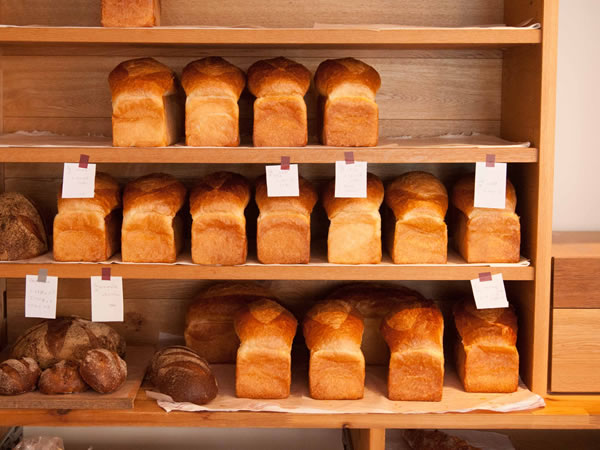 【パン】京都・春のパンまつり！出町柳から4軒のパン屋さんへ ～レトロな老舗から自家製酵母のドイツパンまで、店主に聞く京都とパン屋の物語～