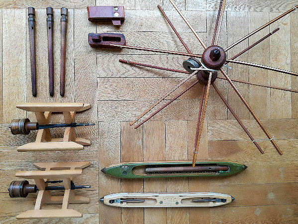 【杣長】西陣でただ一軒織り継ぐビロード工場へ、秘蔵の天鵞絨コレクション拝見～京都で独自の進化を続ける南蛮渡来の高級織物、三代目女将がご案内～