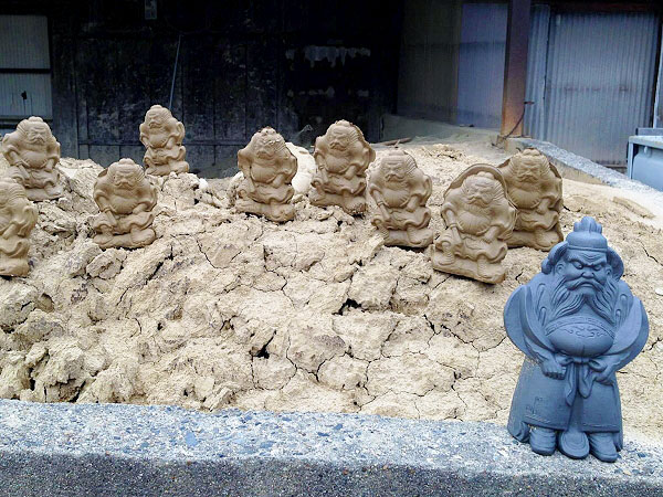 【浅田製瓦工場】マイ鍾馗さんを作ろう！京瓦を作り続ける、最後の窯元へ～瓦工房内部を探検！京都でただ一人、京瓦鬼師のレクチャー付き～