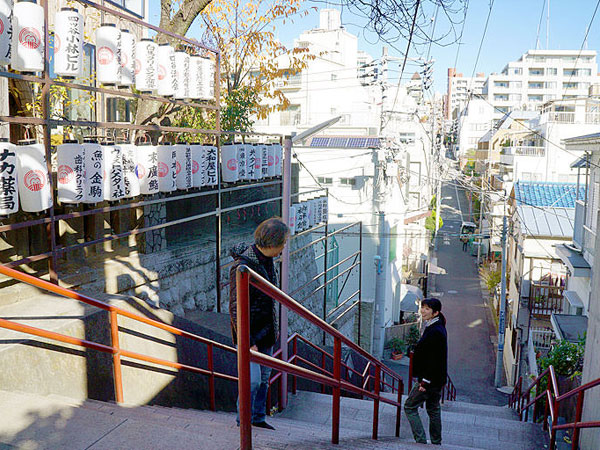 【四ツ谷】東京スリバチ学会と四ツ谷凹凸ツアー！四つの谷を探し出せ～凹地形にできた花街、四方が全て崖の真性スリバチ、東京の魅力は谷にあり～