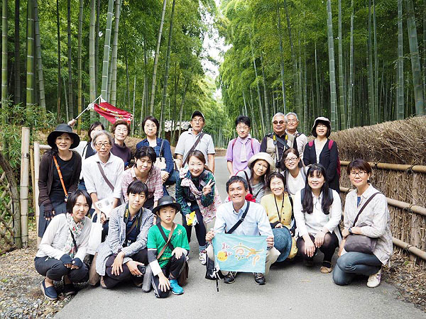 【洛西】吉村のベスト竹林！若竹鮮やかな「竹の春」竹の回遊式庭園へ～世界でも珍しい竹専門の公園、旧二条城の石仏群、物集女城跡まで～