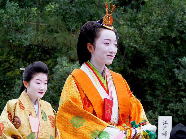 【時代祭】殿さま姫さま牛さんも…時代祭は出発直前がおもしろい！～時代絵巻の主役脇役2,000人、出演者が続々と集まる京都御苑へ～