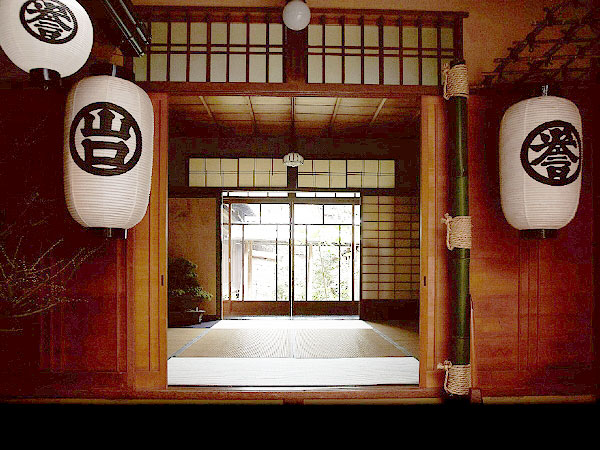 【室町】元生糸問屋専務といく豪商のまち、商家の内部を拝見 ～三井、誉田屋、千切屋一門…下誉と仲家本宅を訪ねて～