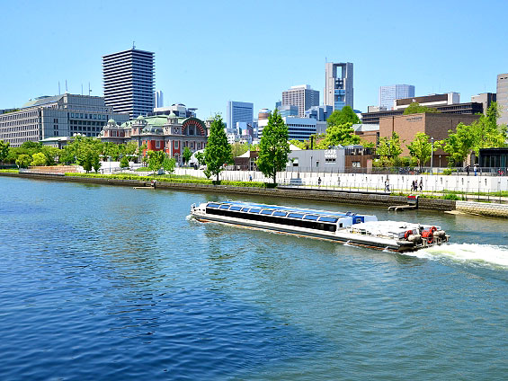 【大阪城・道頓堀】橋梁エンジニアと貸切クルーズ☆水都の名橋大解剖～パナマ運河方式の水位調整を体感！船でしか堪能できないイイ橋尽くし～