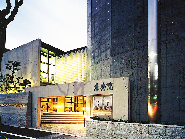 【大阪モダン寺】ビル寺、マンション寺、アート寺！？上町台地モダン寺巡礼～木造だけが寺やない！最先端の建築技術で建てられた、個性派寺院を訪ねて～