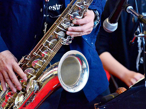 【JAZZ】ジャズマン黒田＆平川のジャズ入門♪ミニコンサート付き～伝説の名盤、京都のジャズ文化、4種のサックスで変幻自在の即興演奏～