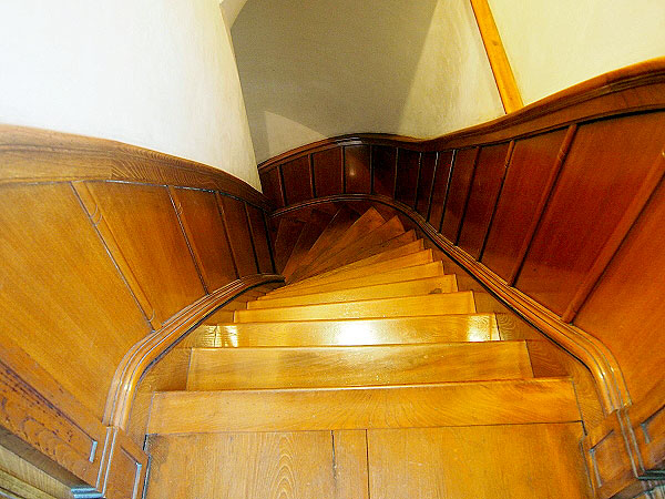 【衣笠】画家たちが暮らした絵描き村、通常非公開の旧木島櫻谷邸と衣笠会館へ～64畳の大画室、山々を一望する洋館、遊び心あふれる櫻谷の建築美～