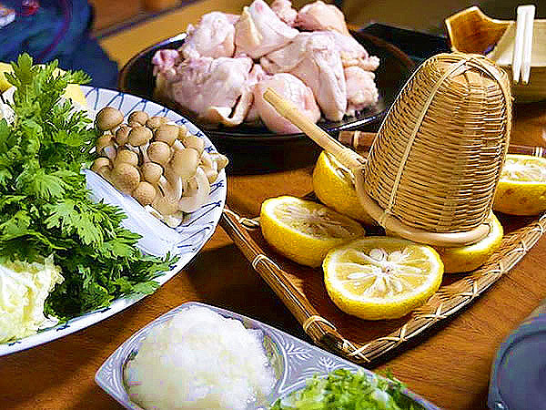 【水尾】見渡せば柚子畑！古民家でゆず風呂＆保津の地鶏すき焼きを堪能～柚子香り立つ山奥の隠れ里、清和天皇が愛した静寂秘境の地へ～