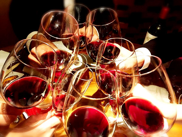 【Dari-K】ボジョレーヌーボー解禁！チョコ＆ワイン☆奇跡のマリアージュパーティ～今季採れたてカカオとブドウの物語、チョコレート作り実演付き～