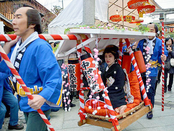 【十日ゑびす】商売繁盛、福徳の祭り！女優を乗せた「宝恵かご」見物～京都ゑびす神社、八坂神社の祇園えびす、新春吉例「三社詣」まで～