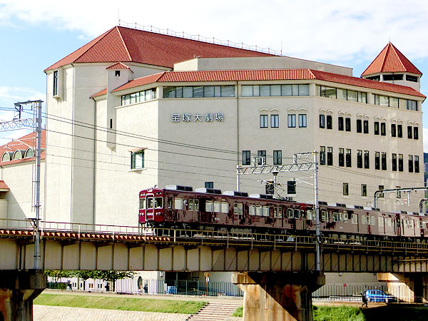 【阪急電車】宝塚線から始まった！天才起業家・小林一三ものがたり～宝塚大劇場から日本初の沿線開発、阪急誕生のまち・池田まで～