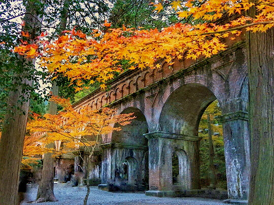 【琵琶湖疏水】京都を激変させた運河、明治の巨大プロジェクトを追う～舟が山に登る！？日本初の水力発電、巨大アーチ橋、地形でたどる水路網～