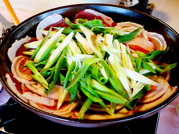 【ジビエ】男前猟師が仕留めた獲物で、Let’sジビエパーティ！～築300年の武家屋敷で、野趣あふれる料理に舌鼓～