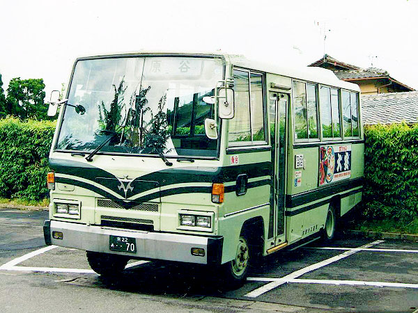 【市バス】バス愛が止まらない！バス研究者・井上先生の白熱教室～複雑すぎる路線のナゾ、バスの顔の違い、秘蔵写真・お宝グッズ拝見～