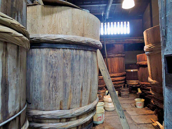 【御所西】京料理を支える老舗めぐり、林孝太郎造酢・本田味噌・澤井醤油へ～この日だけの特別ポン酢、醤油樽の拝見、名店に聞く京都の味と技～