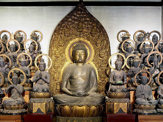 【泉涌寺即成院】「現世の極楽浄土」本堂内陣へ！定朝作の平安仏を特別参拝～仏様のオーケストラ、金色の菩薩面と装束を拝見、二十五菩薩に変身しよう～