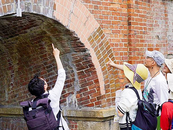 【煉瓦】れんが博士と辿る琵琶湖疏水☆煉瓦の見方、表情、いちいち楽しむ～積み方ひとつで自由自在！煉瓦1000万枚を駆使した、建築・トンネル・水路まで～