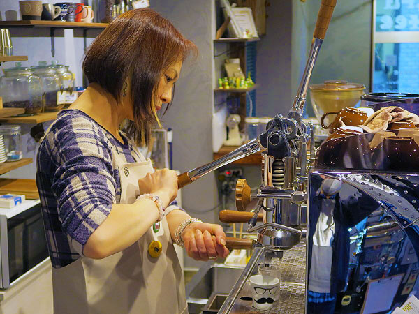 【珈琲・下京編】トラベリングコーヒー牧野さんと絶品珈琲屋めぐり～京都の人気店が勢揃い☆世界の珈琲豆をカッピング、秘密の裏メニューまで～