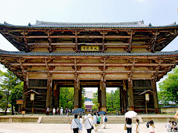 【東大寺・興福寺】梅林崖長とオトナの修学旅行☆国宝だらけの巨大寺院を大特集～建築・仏像・礎石ロマン！伽藍再生！奈良のメインエリアを味わい尽くせ～