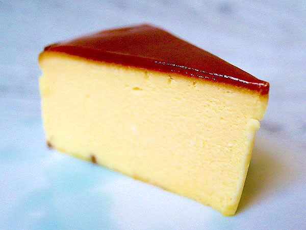 【岡崎】地元ライターが4品厳選☆無鄰菴庭園にて絶品チーズスイーツ茶会～老舗ホテルの濃厚ケーキ、予約限定とろけるプリン、もちもちベーグル食べ比べ～