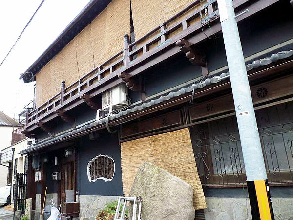 【中書島】元遊郭から城下町を建築観察！清山くんが暮らす江戸時代の町家を拝見～デザイン・建材・時代性…建物のライフヒストリーをいちいち楽しむ～