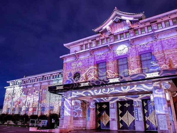 【岡崎ときあかり】夜の美術館が夢幻に変化！プロジェクションマッピングの裏側へ～仕掛け人と巡る光の祭典・本番前夜のリハーサル、設営現場を拝見～