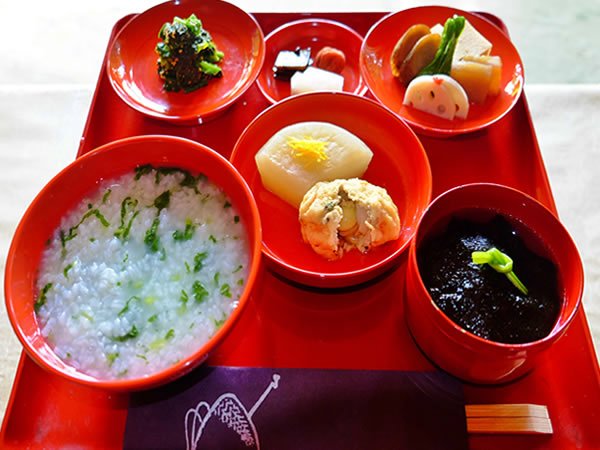 【妙心寺退蔵院】新春の七草会、退蔵院の早朝特別貸切！松山大耕の禅入門～名庭・余香苑、朝坐禅体験、非公開のかくれ茶室、七草粥の精進料理付き～