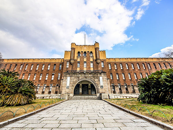 【大阪砲兵工廠】大阪城に残る軍事遺産！研究者と東洋一の巨大兵器工場跡へ～旧陸軍司令部、化学分析場、“アパッチ族”…軍都大阪の本拠地をいく～