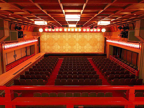 ※中止【上七軒】花街研究者といく京都最古の花街、上七軒歌舞練場内部を拝見～花街文化はどうできた！？建築目線で、北野天満宮・お茶屋・歌舞練場まで～