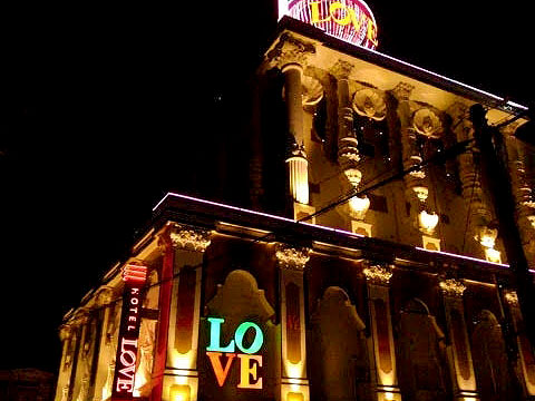 ※中止【ラブホ】関西ラブホ街はどうできた！？日本独自の性愛空間史～求められながらも隠される！規制とすり抜け、立地・内装・ホテル名～