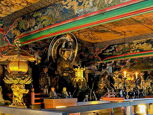 【見逃し配信-】知恩院、百年ぶり落慶記念！非公開エリア特別拝観オンラインツアー～金箔十万枚の御影堂へ！将軍目線で大方丈、経蔵、巨大三門の極彩色内部まで～