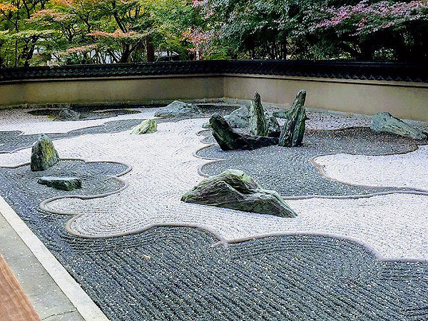 【ライブ配信】一から学ぶ枯山水、庭園デザイナーと禅が生んだ石の小宇宙に迫る～見方・法則・時代性、石庭に秘められた深淵の世界へ～