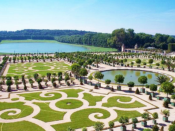 【ライブ配信】烏賀陽先生とヨーロッパ傑作庭園の旅、一から学ぶ西洋庭園～幾何学、トピアリー、水の仕掛け…イスラム庭園からイングリッシュガーデンまで～