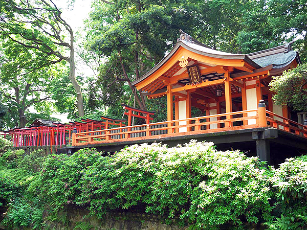 【根津】境界協会と台地横断！見え隠れする海の痕跡を、境界と地形で解き明かせ～暗渠が境界！？幻の地下駅、花街根岸の痕跡、谷中ぼちぼち墓地めぐり～