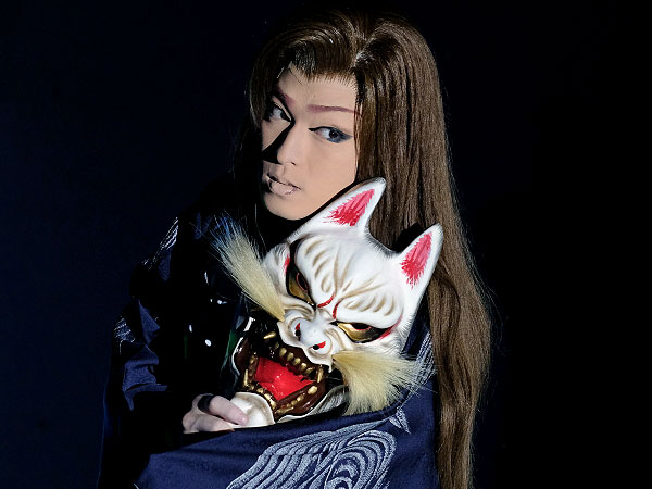 【新世界】大衆演劇に泣き笑い！浪花のエンタメシティ・新世界ディープ案内～人情芝居に舞踊ショー、ジャンジャン横丁から老舗の芝居小屋まで～