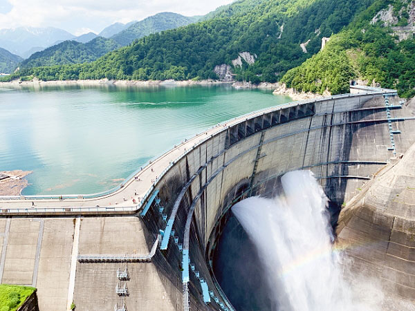 【ライブ配信】今こそ知りたいダム入門！近畿ダムダム団のオンライン白熱教室～日本最古から奇跡の最新ダム、ダムの神様まで、国土を守る超巨大建造物に迫る～