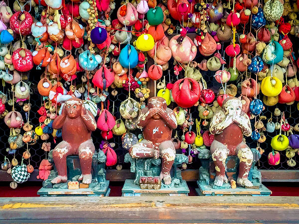 【祇園・円山】観光地のド真ん中に潜む、不思議な仏様ワールド！10の神仏を巡る～イノシシに乗った異形の仏、平安の薬師さま、巨大仏の胎内巡り、洞窟の聖地まで～