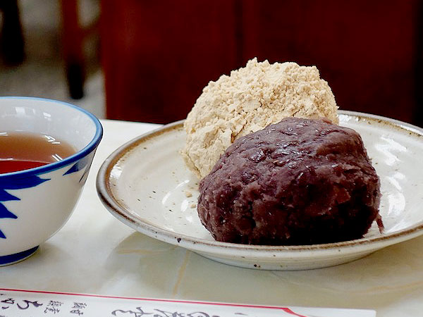 【藤森】あんこ熱愛ライターといく、欲張りあんこ☆食べ比べツアー～ブーランジェ、甘党食堂、老舗工房…生菓子づくり体験まで～