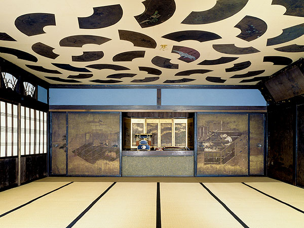 【ライブ配信】史上初、日本唯一の揚屋建築「角屋」徹底潜入オンラインツアー～当主＆研究者がご案内！花街島原の饗宴空間に「太夫の舞」が甦る～