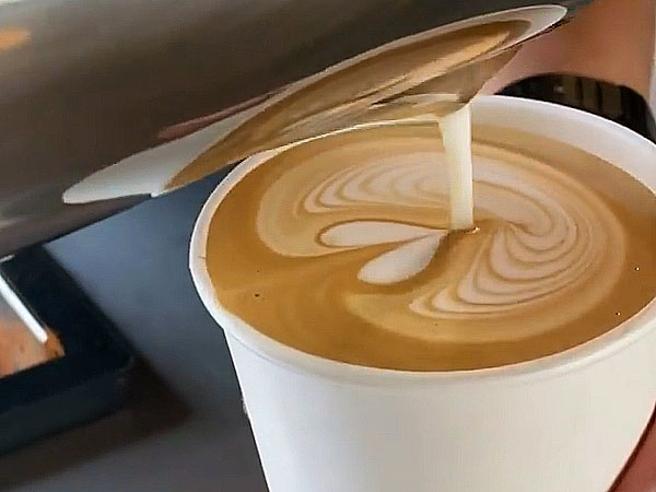 【珈琲・嵐山編】トラベリングコーヒー牧野さんと絶品珈琲屋めぐり～時代はノルディック！珈琲界に抹茶が襲来、京都一の人気バリスタを訪ねて～